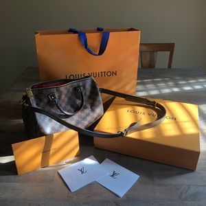 Luis Vuitton speedy bag